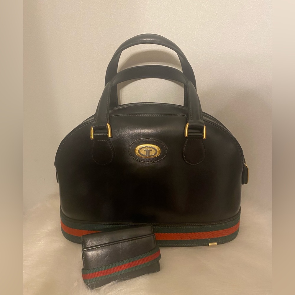 2 piece Bundle Vintage Gucci Satchel and key holder